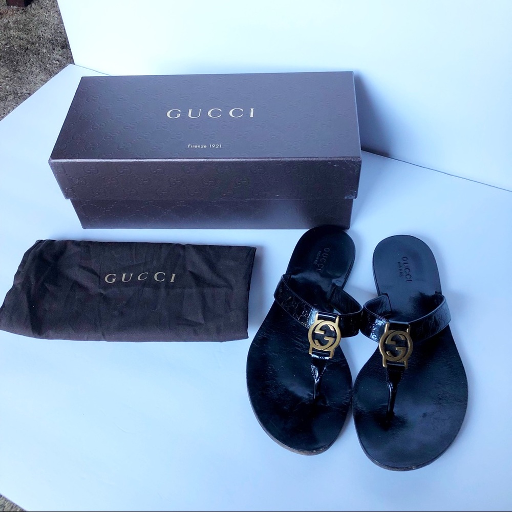 GUCCI Black Vernice Crystal Sandals